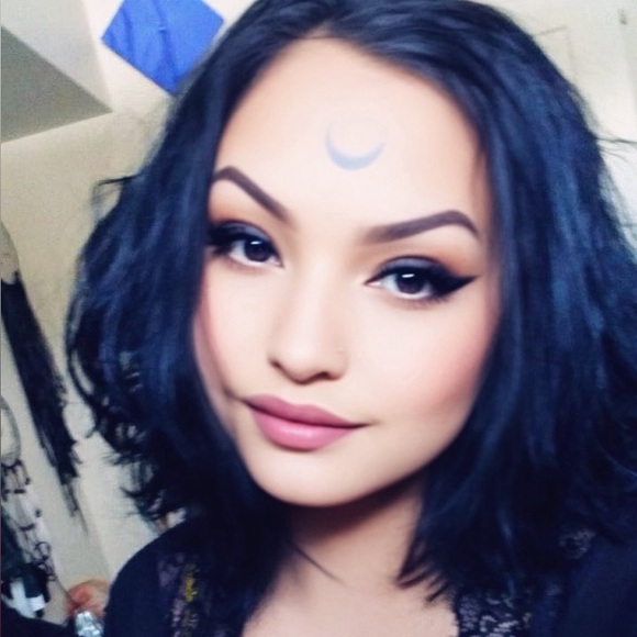 ariana_topaz